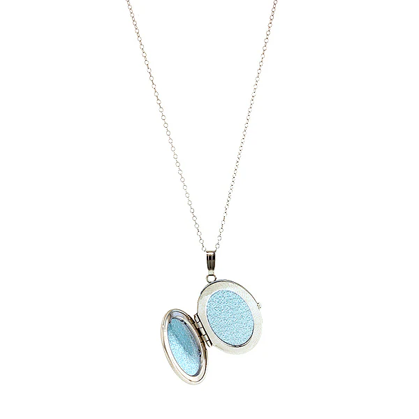 Smooth Oval Four Photo Locket - Image 3