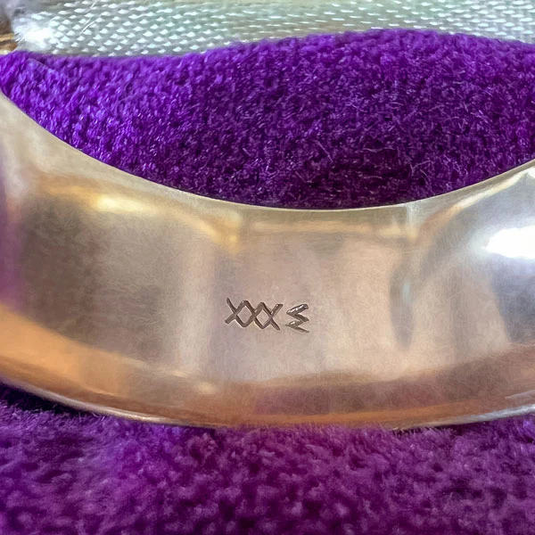 Antique Wide Patterned Band Ring, Size 8 - Image 4