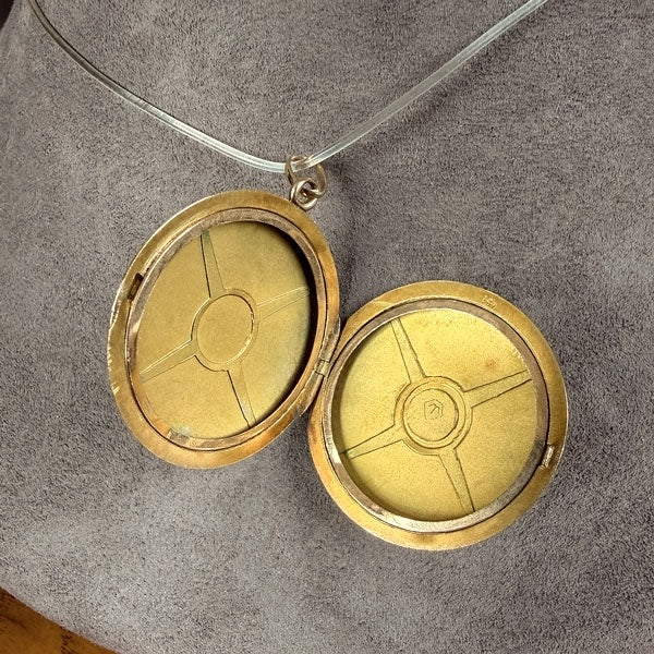 Antique Round Locket - Image 3