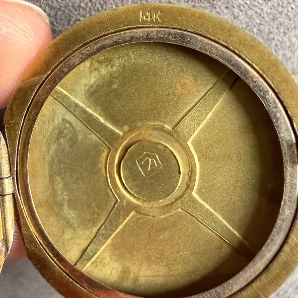 Antique Round Locket - Image 4