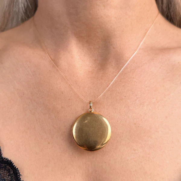 Antique Round Locket - Image 5