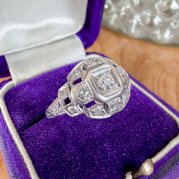 Art Deco Diamond Filigree Ring - Image 3