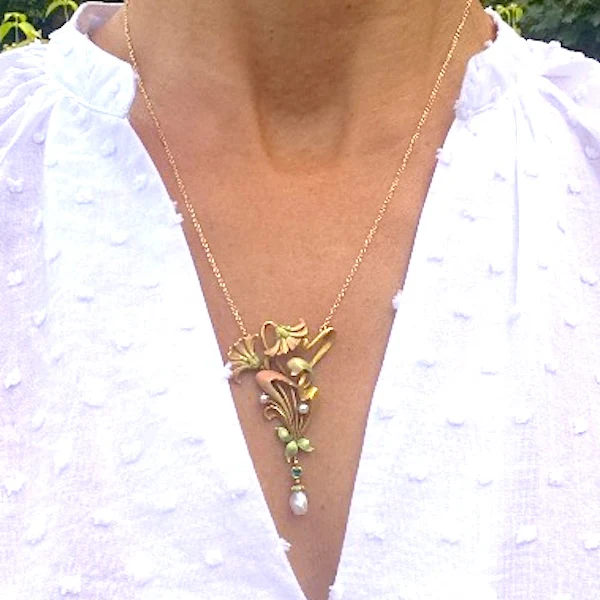 Art Nouveau Emerald Pearl & Enamel Necklace - Image 5