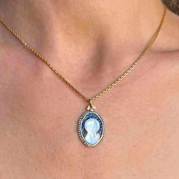 Art Nouveau Mother of Pearl Plique-à-Jour Pendant - Image 2