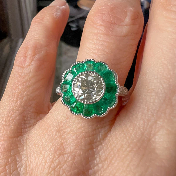 Old Mine Cut Diamond & Emerald Ring - Image 2