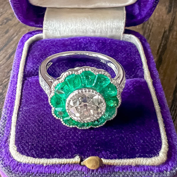 Old Mine Cut Diamond & Emerald Ring - Image 5