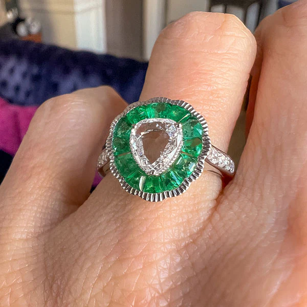 Pear Shaped Rose Cut Diamond & Emerald Ring - Image 2