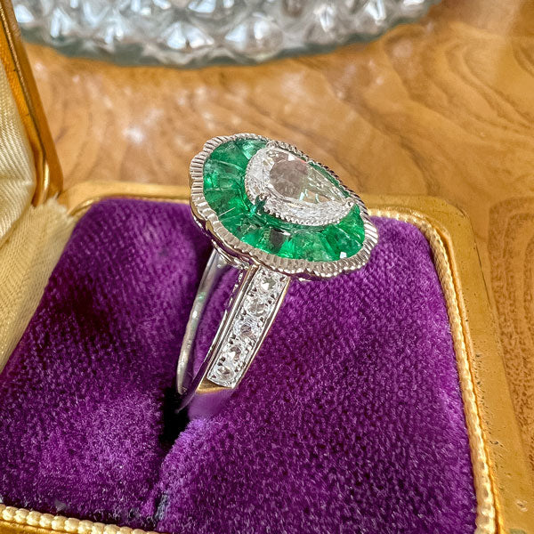 Pear Shaped Rose Cut Diamond & Emerald Ring - Image 4