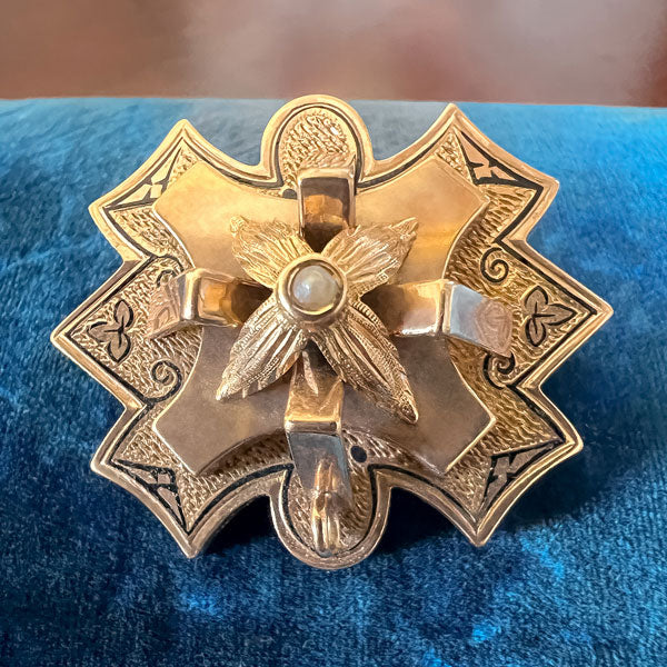 Victorian Taille d'Épargne Pin