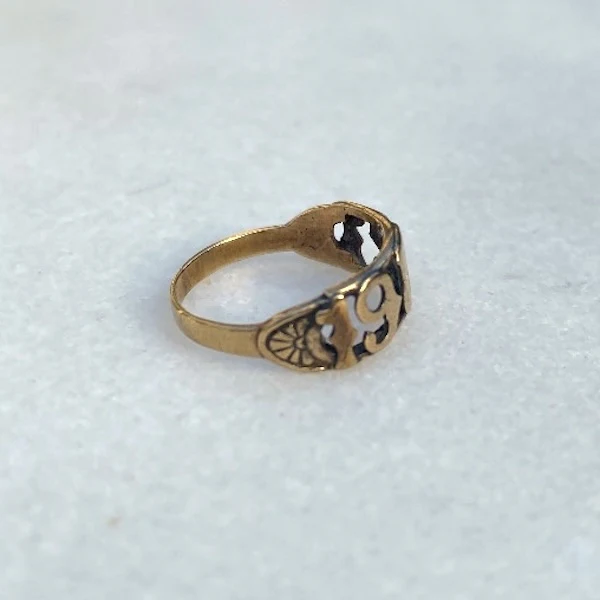 Vintage "1921" Date Ring - Image 2