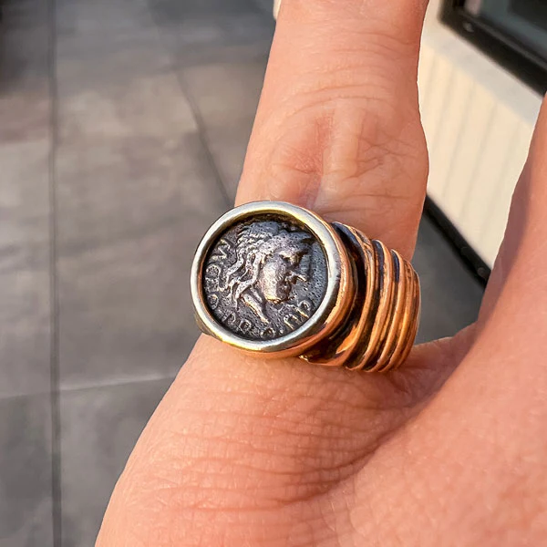 Vintage Coin Ring - Image 2