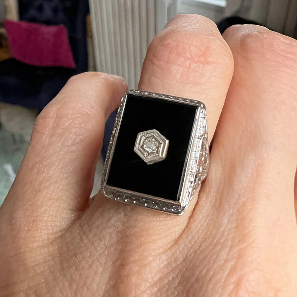 Vintage Diamond & Onyx Filigree Ring - Image 2
