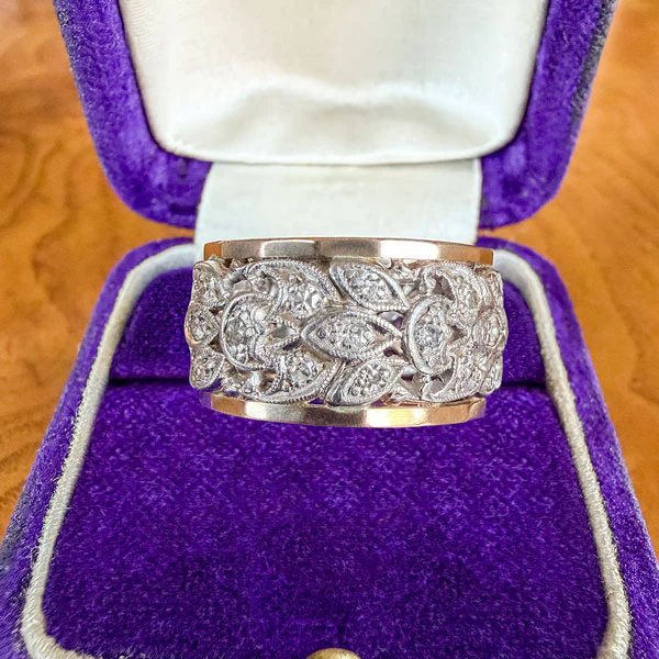 Vintage Diamond Patterned Band, Size 5 3/4