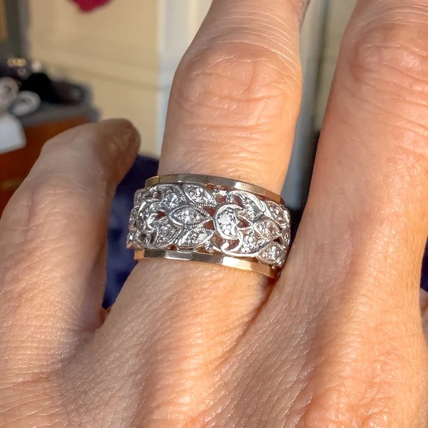 Vintage Diamond Patterned Band, Size 5 3/4 - Image 2