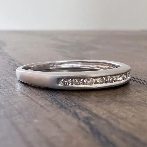 Vintage Diamond Wedding Band Ring, Size 7 - Image 3