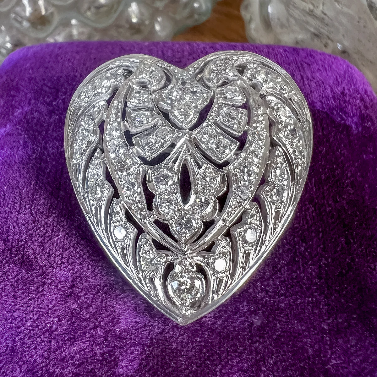 Vintage Filigree Diamond Heart Brooch/Pendant - Image 2