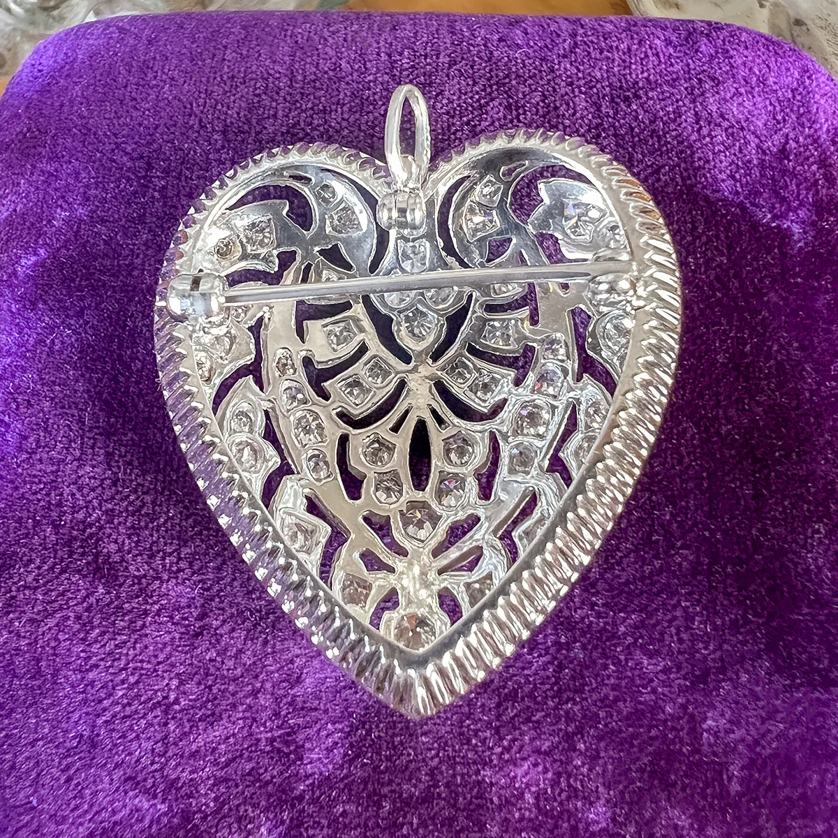 Vintage Filigree Diamond Heart Brooch/Pendant - Image 4