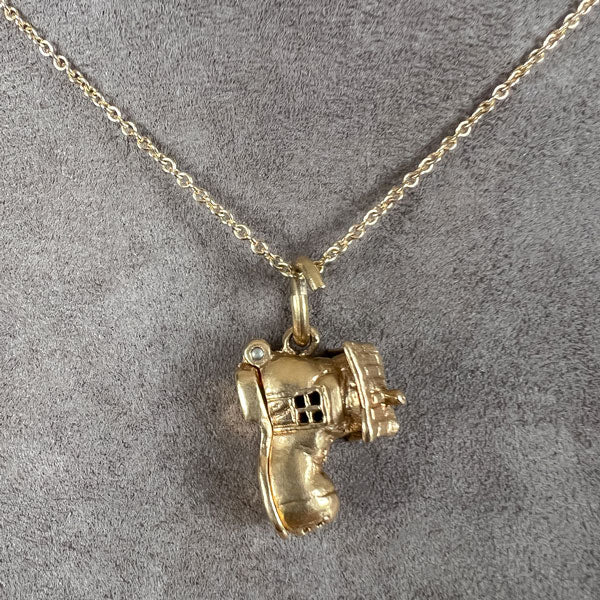 Vintage Old Lady in the Shoe Charm Pendant - Image 3