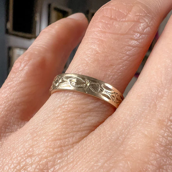 Vintage Patterned Wedding Band Ring, Size 7 3/4 - Image 2
