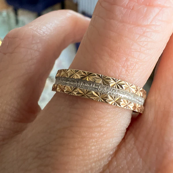 Vintage Patterned Two Toned Wedding Band Ring, Size 7 - Image 2
