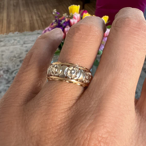 Vintage Patterned Two Toned Wedding Band Ring , Size 6.5 - Image 2