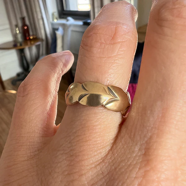 Vintage Patterned Wedding Band Ring, Size 6 1/4 - Image 2