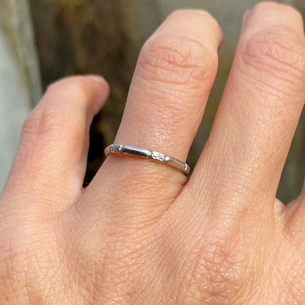 Vintage Patterned Wedding Band Ring, Size 5 1/4 - Image 3