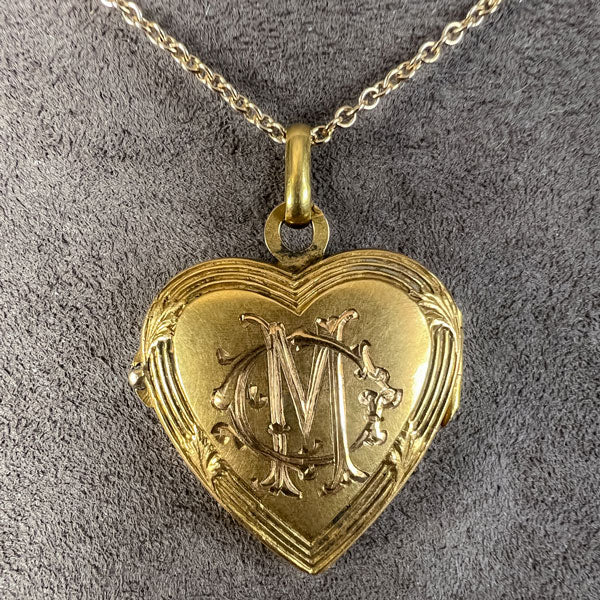 Vintage Pearl Heart Locket - Image 3