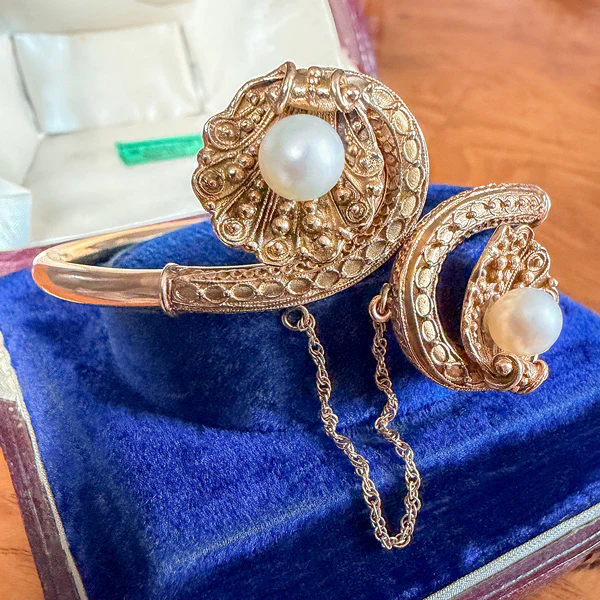 Vintage Pearl & Shell Crossover Bracelet - Image 3