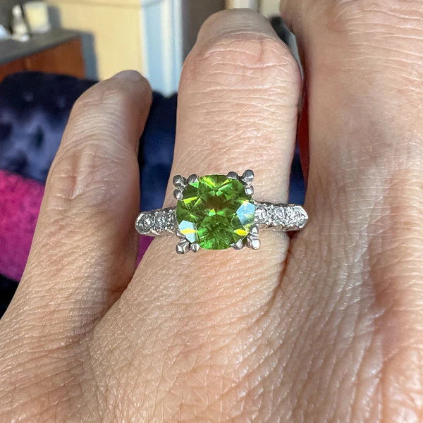 Vintage Peridot & Diamond Ring - Image 2