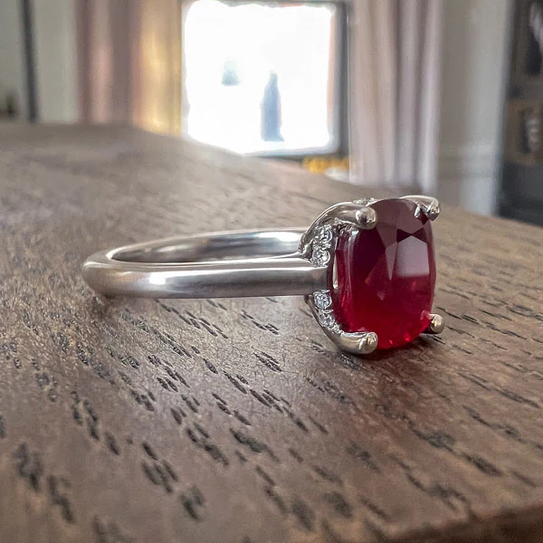 Vintage Ruby & Diamond Ring - Image 2