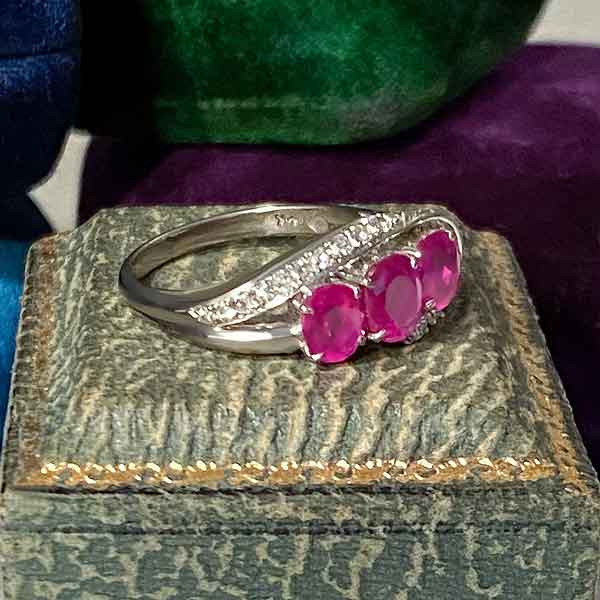 Vintage Ruby & Diamond Ring - Image 3