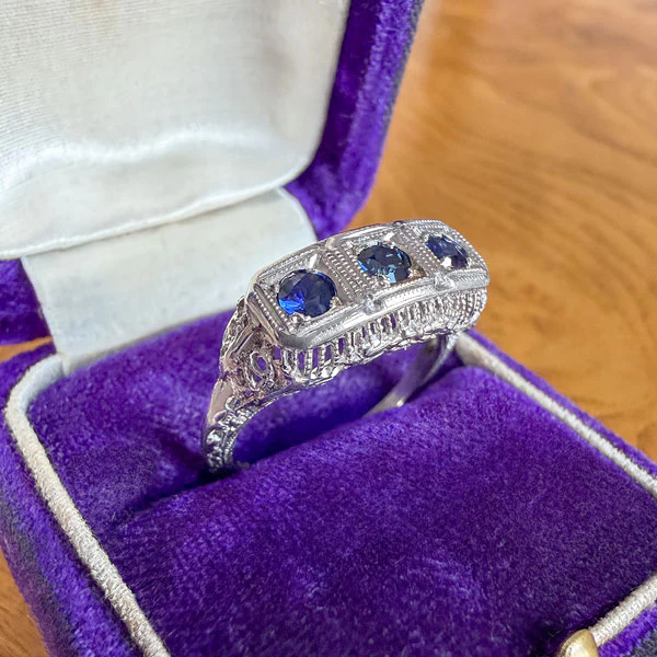 Vintage Sapphire Filigree Three Stone Ring - Image 3