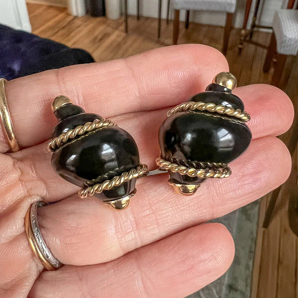 Vintage Seaman Schepps Onyx Shell Earrings - Image 4