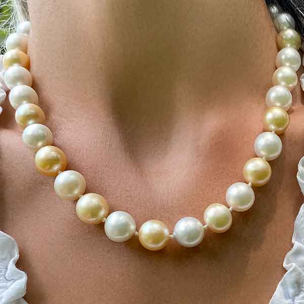 Vintage South Sea Pearl Necklace - Image 2