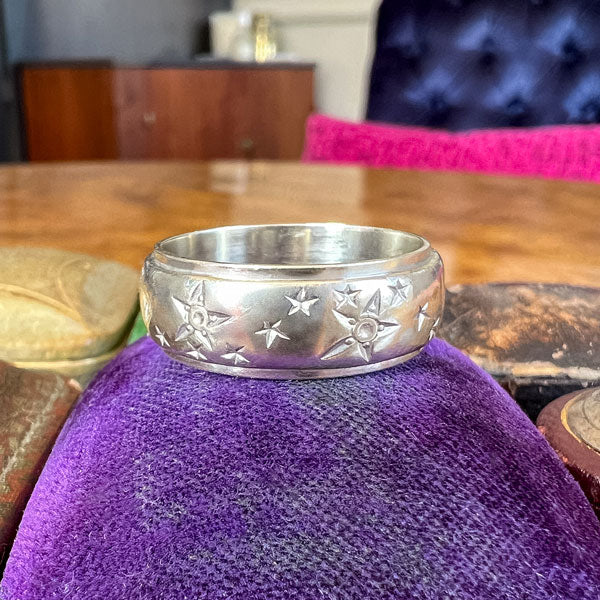Vintage Star Pattern Band Ring, Size 9