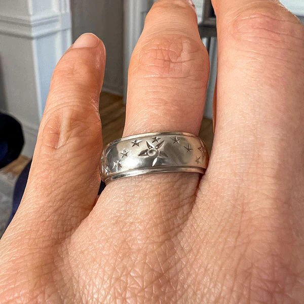 Vintage Star Pattern Band Ring, Size 9 - Image 2