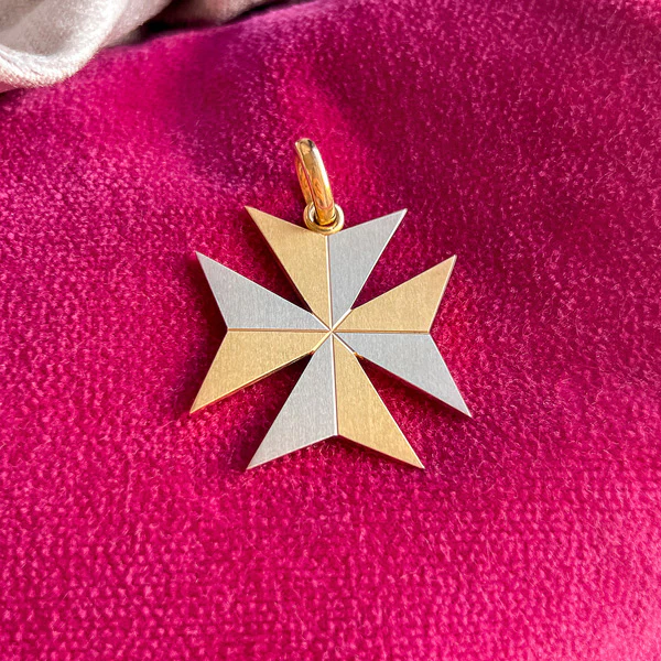 Vintage Two-toned Maltese Cross - Image 2