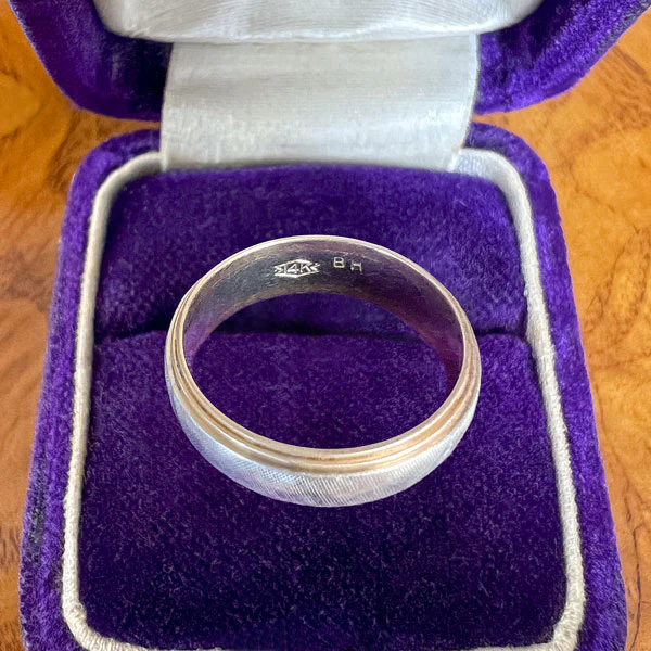 Vintage 2-Tone Wedding Band Ring, Size 8 - Image 3